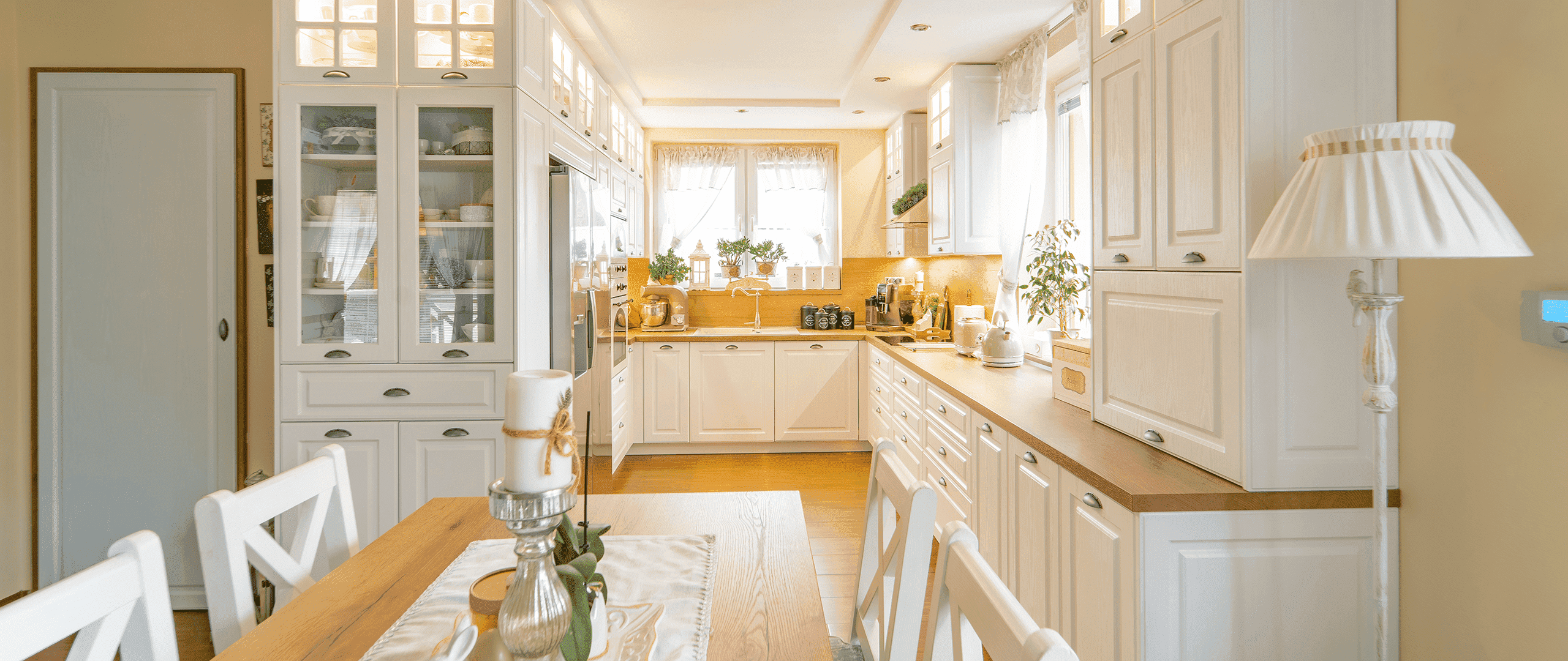 Kuchyně dub Tabak | Bílý gravír