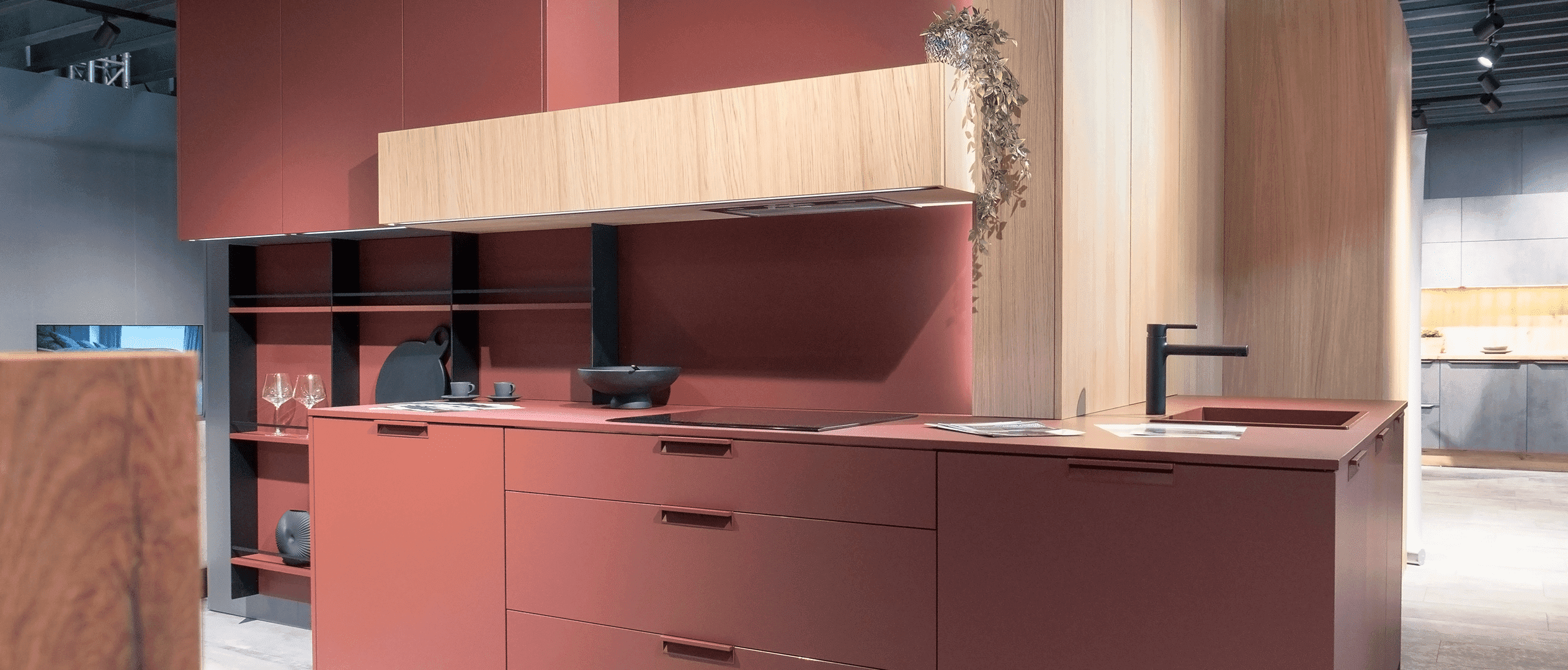 Kuchyně NaNoTeQ MaTT Bordeaux | Přírodní dubová dýha